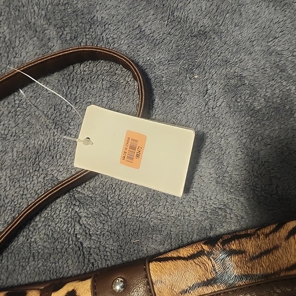 J Francis brand shoulder bag. NWT - Picture 4 of 6